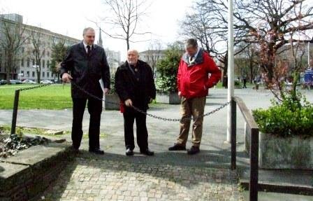 Teilnehmer mit Kette k